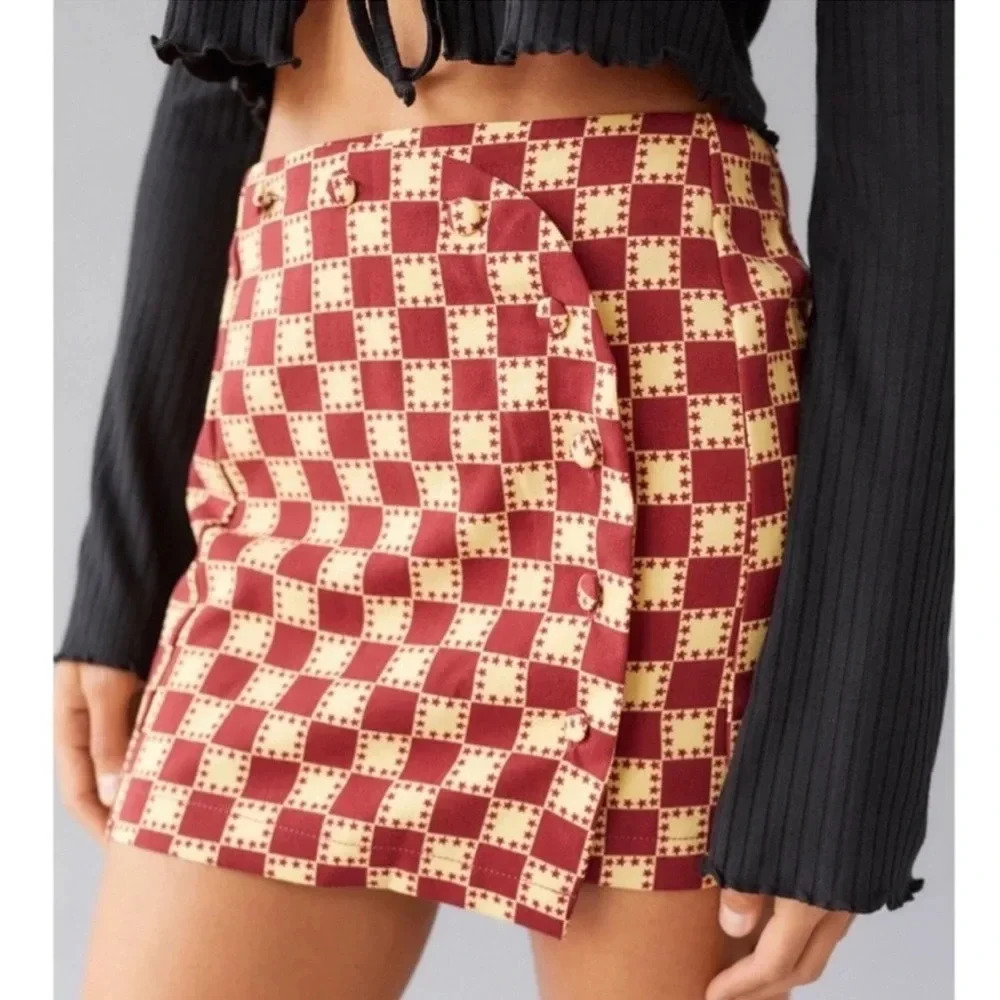 UO Jagger Button-Front Mini Skirt size L